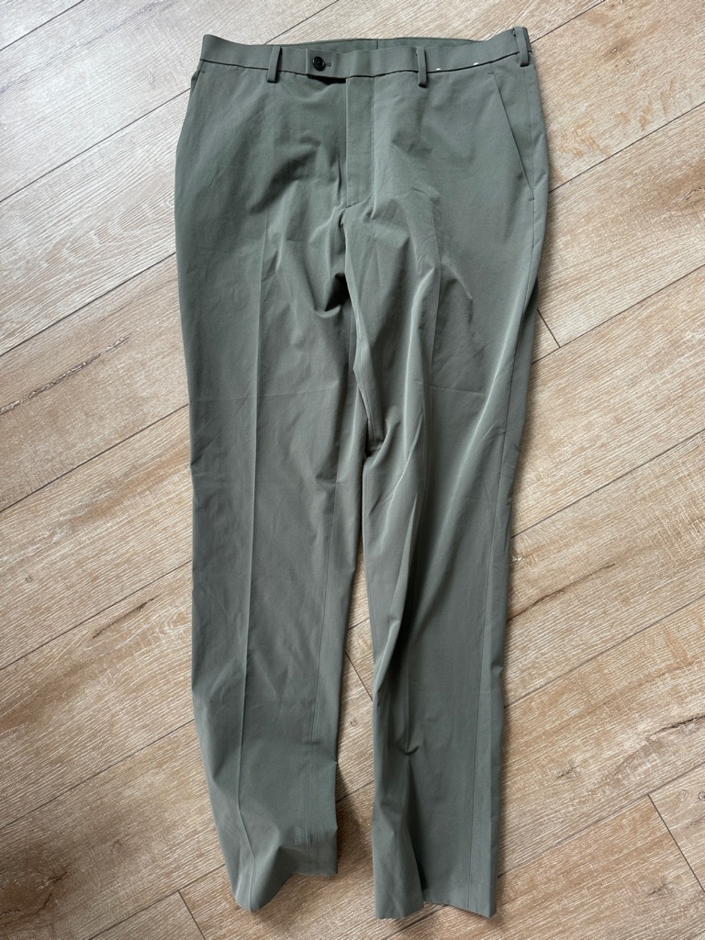 Uniqlo Olive Green Men's Dress Pants